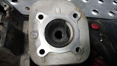 Sylinterin kansi ja karstoittuminen
